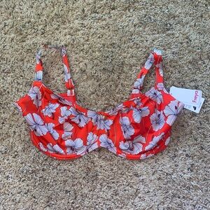 NWT Freya Swim Top 34L 34HH